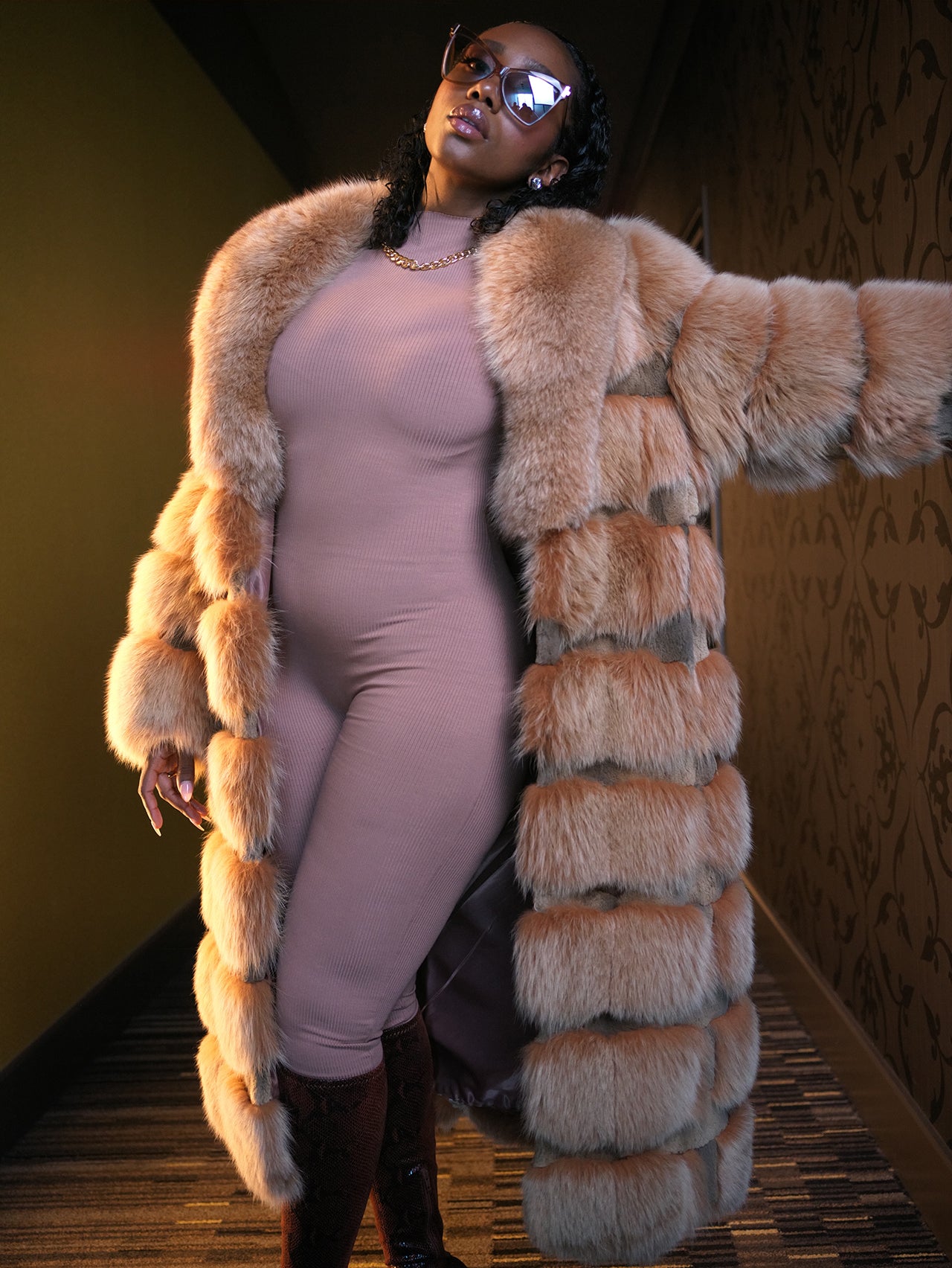 GODDESS GLAM - Goddess Furs